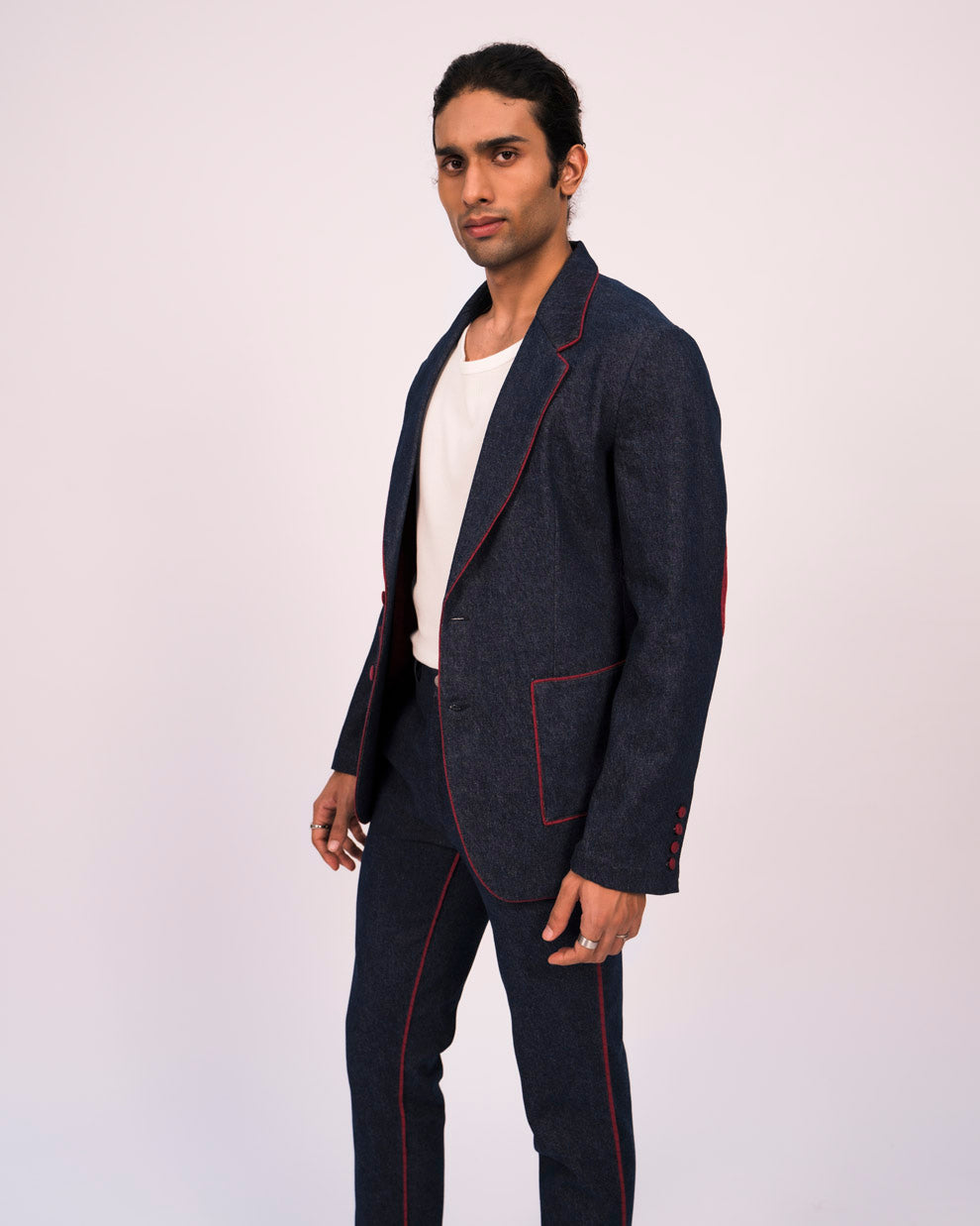 CONTRAST PIPING JACKET