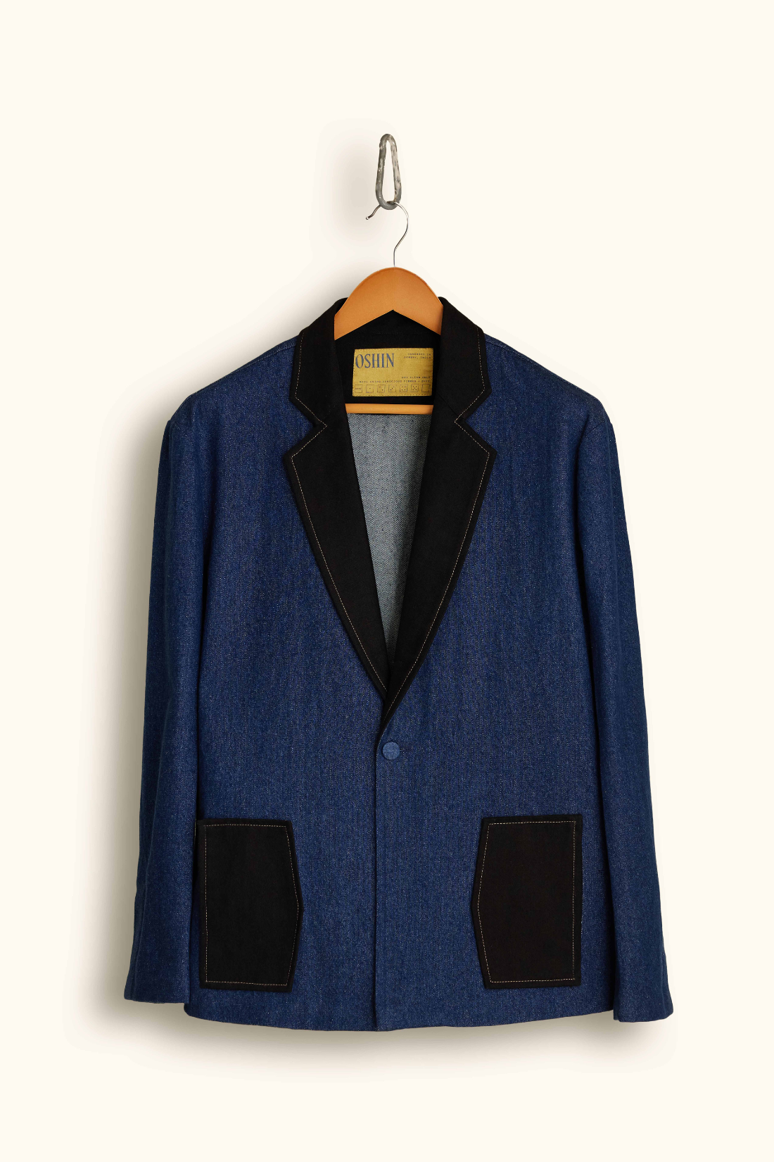 BLACK CONTRAST JACKET