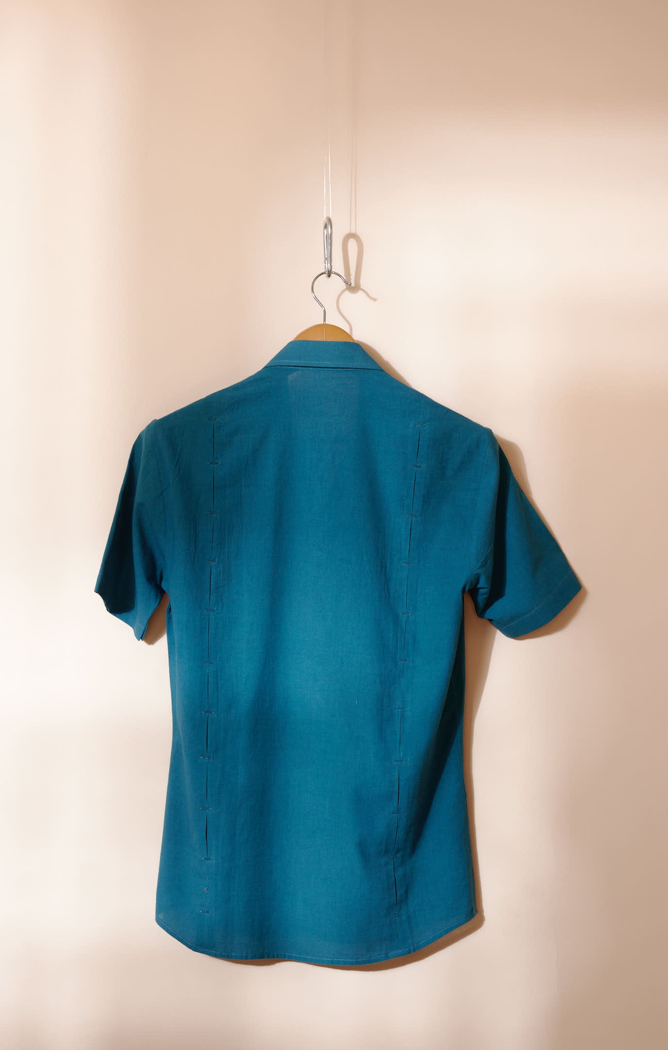 INVERTED BOX PLEAT SHIRT IN STEEL BLUE