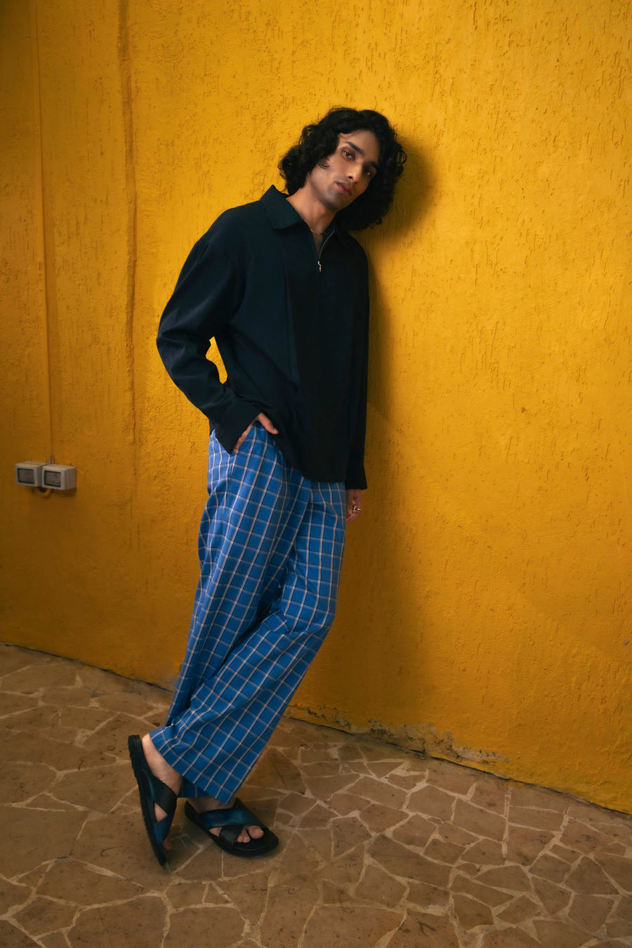 CHECK PANTS