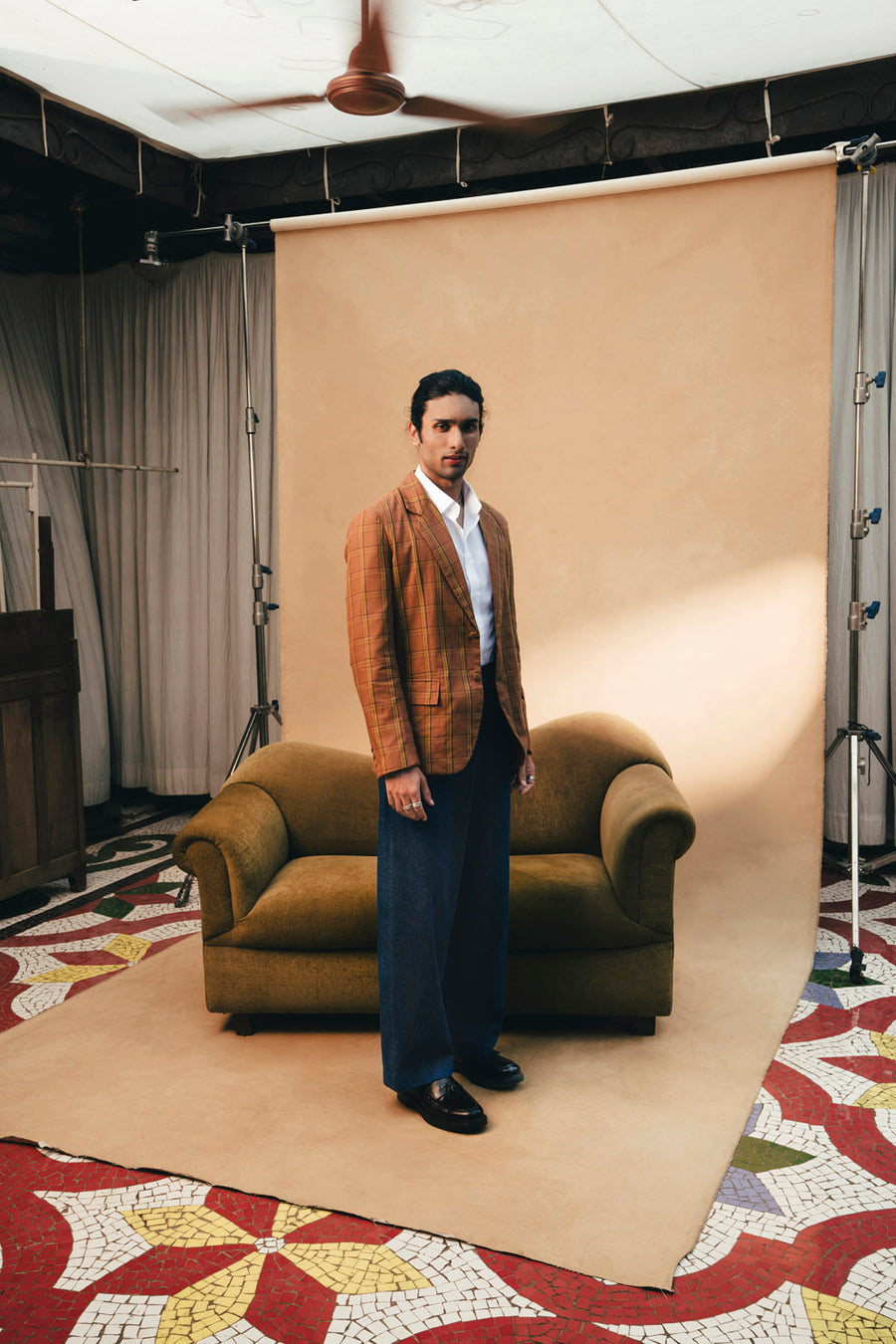 BROWN CHECK BLAZER