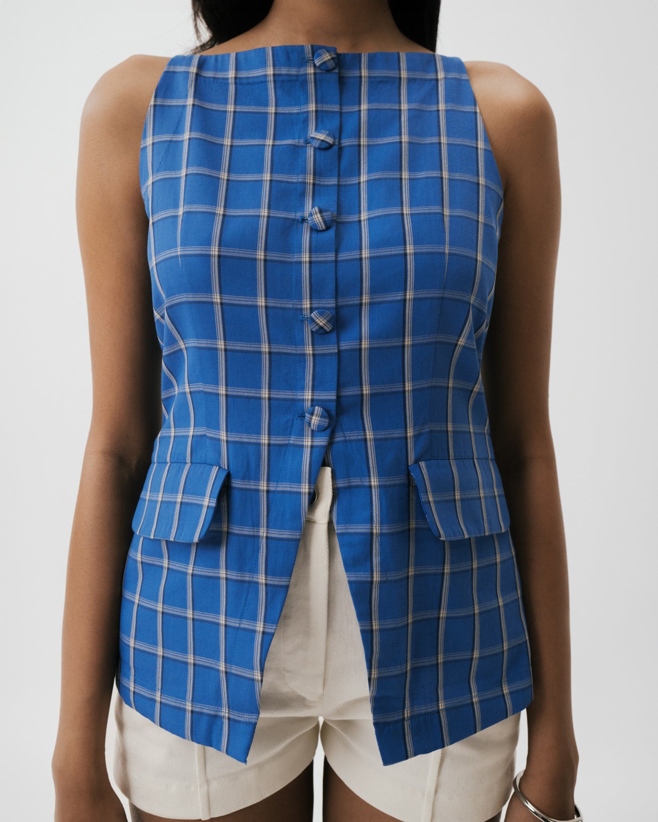 DECCAN VEST